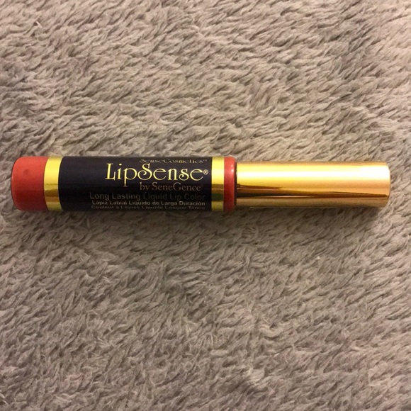 LipSense lipstick - Picture 3 of 4